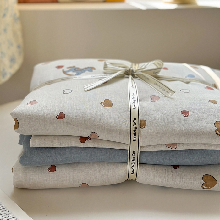 91家纺网 家纺一手货源 找家纺 2025新款全棉有氧双层纱四件套-卡通系列 梦幻木马