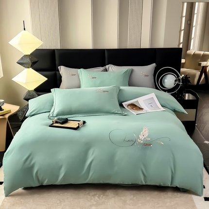 91家纺网 家纺一手货源 找家纺 曲之慕 2025新品四季款高端刺绣四件套简约可水洗轻奢纯色刺绣四件套 大麦浅绿