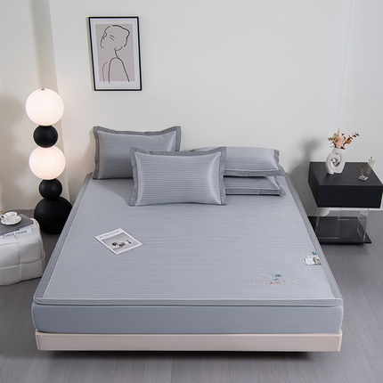 91家纺网 家纺一手货源 找家纺 小牛席业 2025新款海岛夏日A类凉感冰丝席（床笠款）凉席藤席冰藤席冰丝席竹席空调席草席乳胶席豆豆席三件套 灰色