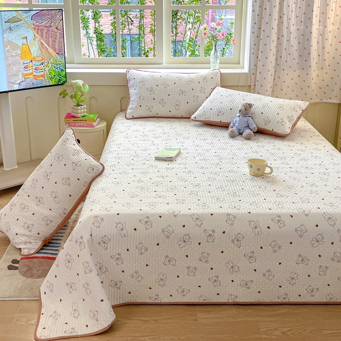 91家纺网 家纺一手货源 找家纺 857家居 2025新款针织双层纱床盖三件套 顽皮小熊