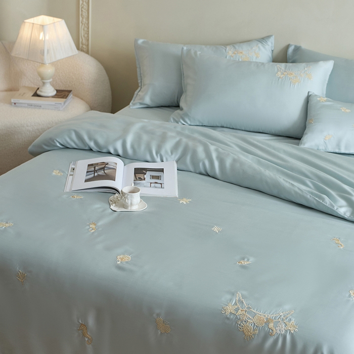 91家纺网 家纺一手货源 找家纺 千朵森 2025新款60s奥地利进口兰精天丝四件套-星慕 星慕-电光蓝