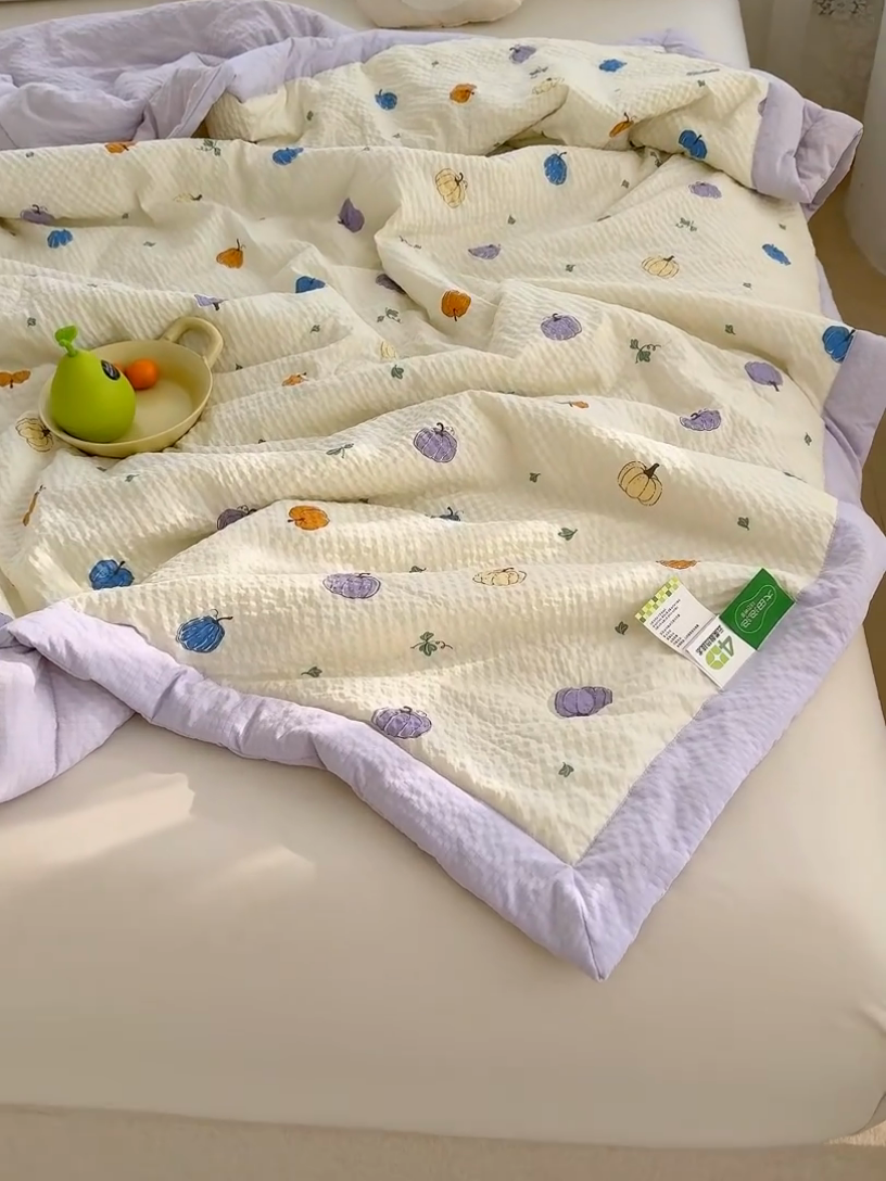 91家纺网 家纺一手货源 找家纺 2025新款A类印花泡泡纱大豆夏凉被被子被芯 七彩南瓜