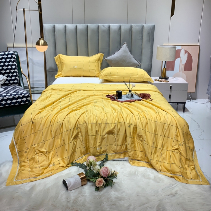 91家纺网 家纺一手货源 找家纺 棉生活家纺 2025新款春夏莫代尔天丝夏被 卡洛特-黄