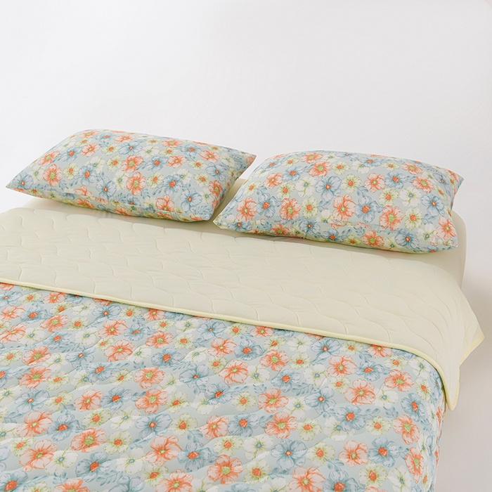 91家纺网 家纺一手货源 找家纺 圣楚 2025新款梦境凉感丝夏凉被 c多彩缤纷