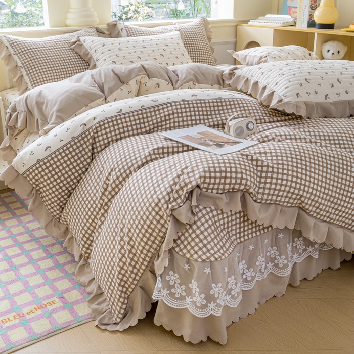 91家纺网 家纺一手货源 找家纺 珍爱家纺 2025新款A类针织棉双层纱夹棉床盖床裙花边单件三件四件套蘑菇