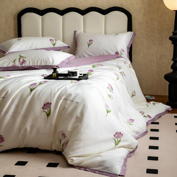 91家纺网 家纺一手货源 找家纺 金奇达2025新款【曼妙庄园】-轻氧水光天丝棉四件套（标准号全网控价（折后券后）不低于268） 玫瑰花语-魅紫