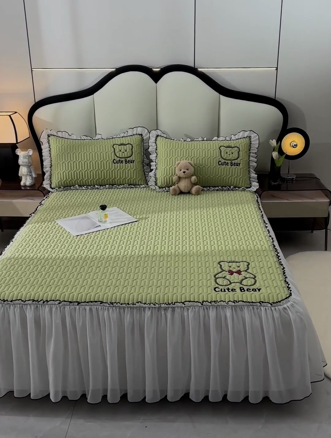 91家纺网 家纺一手货源 找家纺 炫拼家纺 2025新款coco熊床裙款乳胶凉席 coco熊-仙草绿