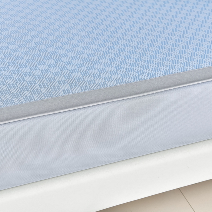 91家纺网 家纺一手货源 找家纺 小牛席业 2025新款棋盘格-冰丝清凉席系列（床笠款）凉席藤席冰藤席冰丝席竹席空调席草席乳胶席豆豆席三件套 蓝色