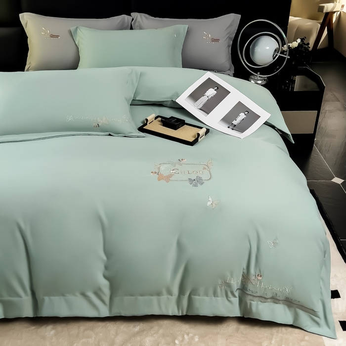 91家纺网 家纺一手货源 找家纺 曲之慕 2025新品四季款高端刺绣四件套简约可水洗轻奢纯色刺绣四件套 梦飞令浅绿