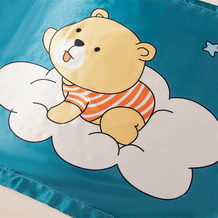 91家纺网 家纺一手货源 找家纺 梦舒羽 2025新款可水洗冰丝卡通枕套宿舍48x74cm单人凉爽枕头套 云端小熊