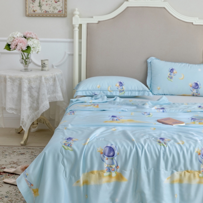 91家纺网 家纺一手货源 找家纺 棉生活家纺 2025新款春夏莫代尔天丝夏被 太空遨游绿