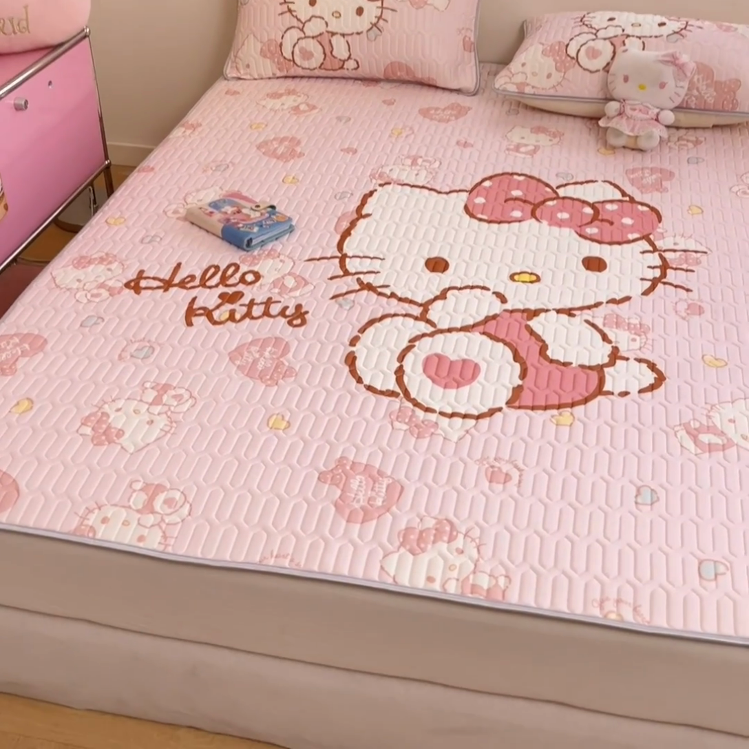 91家纺网 家纺一手货源 找家纺 金爱家 2025新款正版三丽鸥凉感乳胶凉席 爱心kt