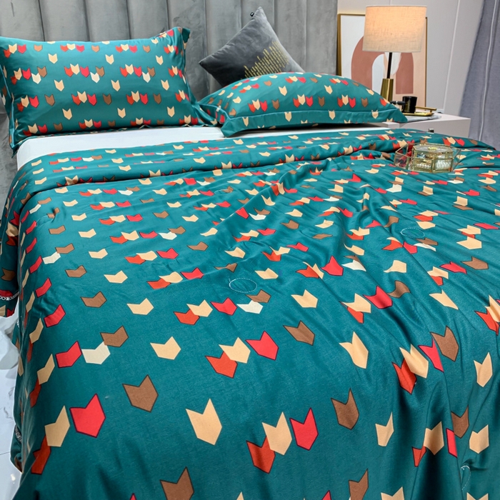 91家纺网 家纺一手货源 找家纺 棉生活家纺 2025新款春夏莫代尔天丝夏被 自由之旅-绿