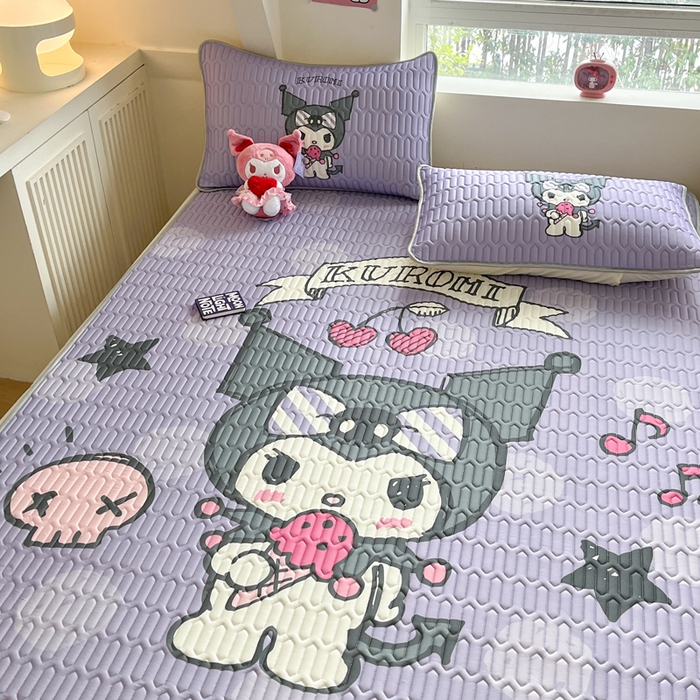 91家纺网 家纺一手货源 找家纺 金爱家 2025新款正版三丽鸥凉感乳胶凉席 贪吃库洛米