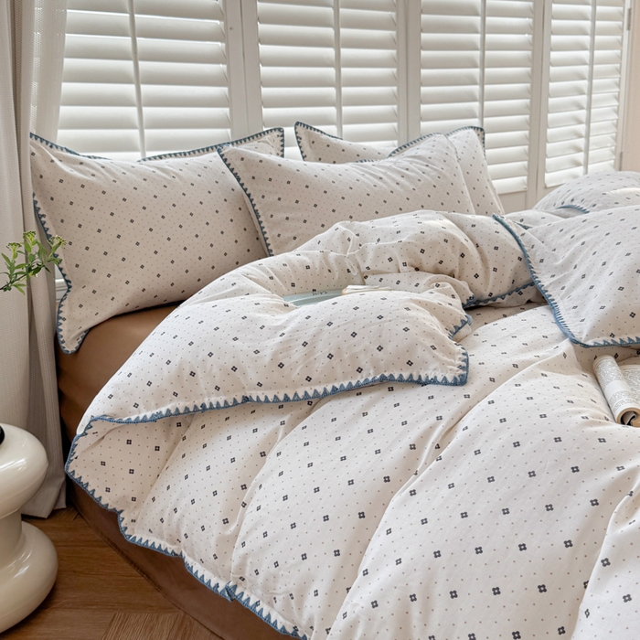 91家纺网 家纺一手货源 找家纺 金丝鸟家纺 2025新款全棉双层纱贝壳边四件套花卉系列 四叶纹