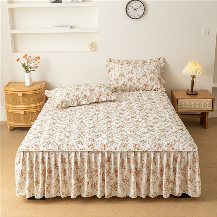 91家纺网 家纺一手货源 找家纺 屹成家纺 2025新款水洗泡泡棉床裙 繁花似锦