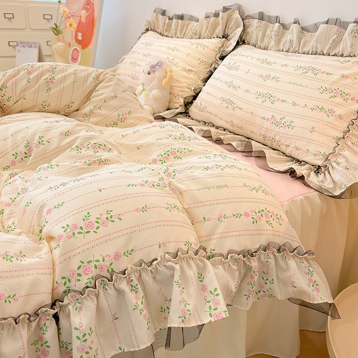 91家纺网 家纺一手货源 找家纺 眠帛家居 2025新款A类皱皱纱蕾丝花边四件套 锦簇