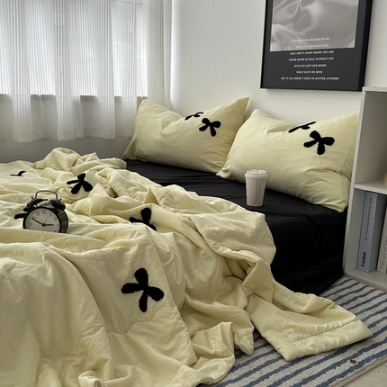 91家纺网 家纺一手货源 找家纺 （总）优色良品家纺 2025新款水洗棉毛巾绣蝴蝶结夏被四件套