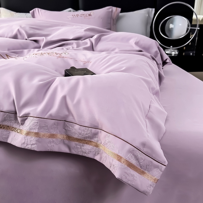 91家纺网 家纺一手货源 找家纺 曲之慕 2025新品四季款高端刺绣四件套简约可水洗轻奢纯色刺绣四件套 蒂尔淡紫