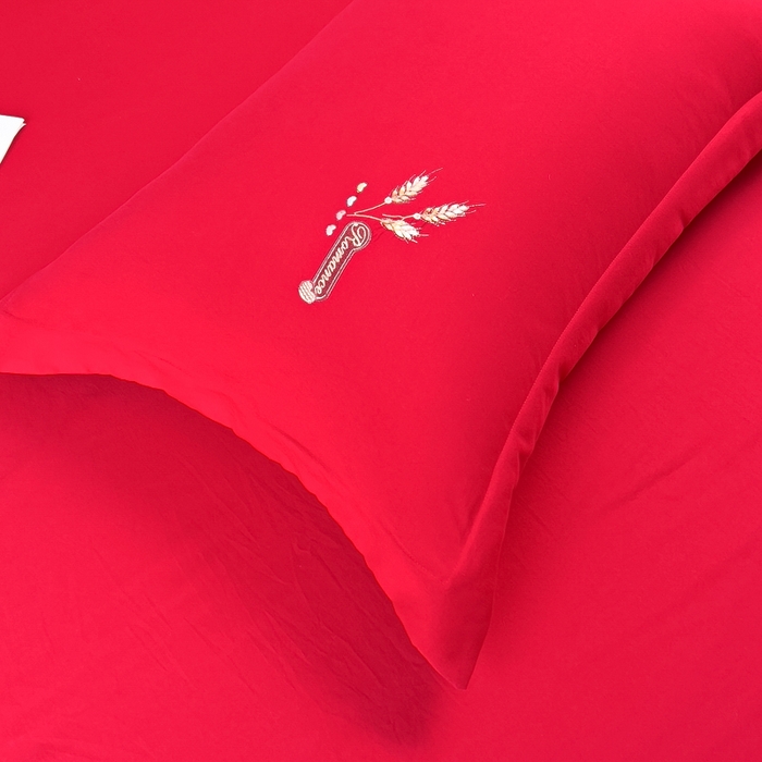 91家纺网 家纺一手货源 找家纺 曲之慕 2025新品四季款高端刺绣四件套简约可水洗轻奢纯色刺绣四件套 大麦大红