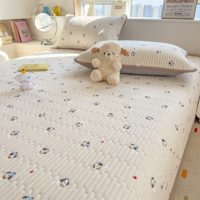 91家纺网 家纺一手货源 找家纺 慕木家纺 2025新款A类高克重四季款针织棉双层纱多功能床盖可铺可盖 开心小狗