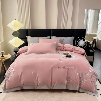 曲之慕 2025新品四季款高端刺绣四件套简约可水洗轻奢纯色刺绣四件套 馨花漫舞少女粉