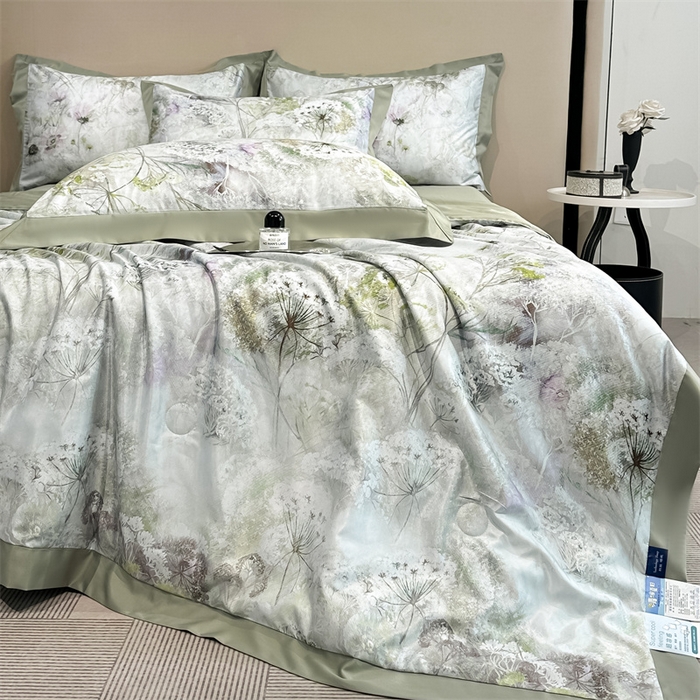 91家纺网 家纺一手货源 找家纺 笙意家纺 2025新款水洗冰丝数码印花拼角宽边夏被 春日恋