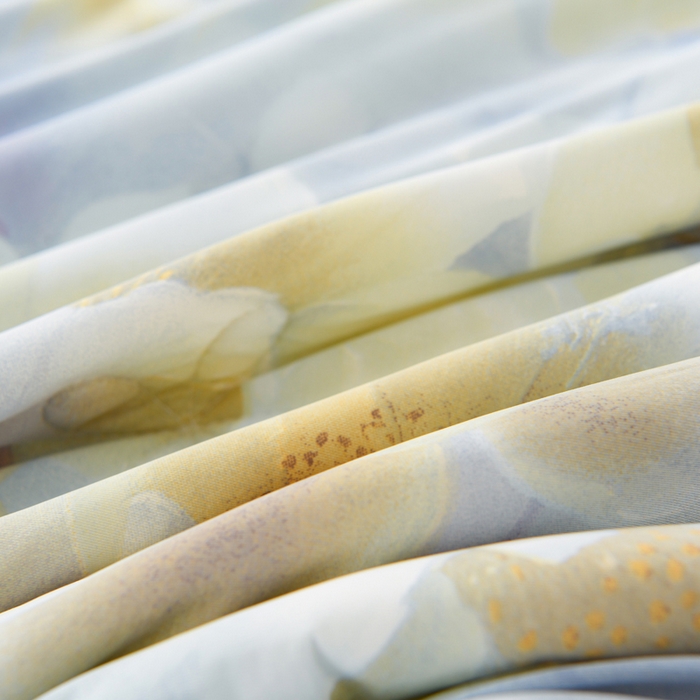 91家纺网 家纺一手货源 找家纺 圣楚 2025新款优雅凉感丝夏被 梦境