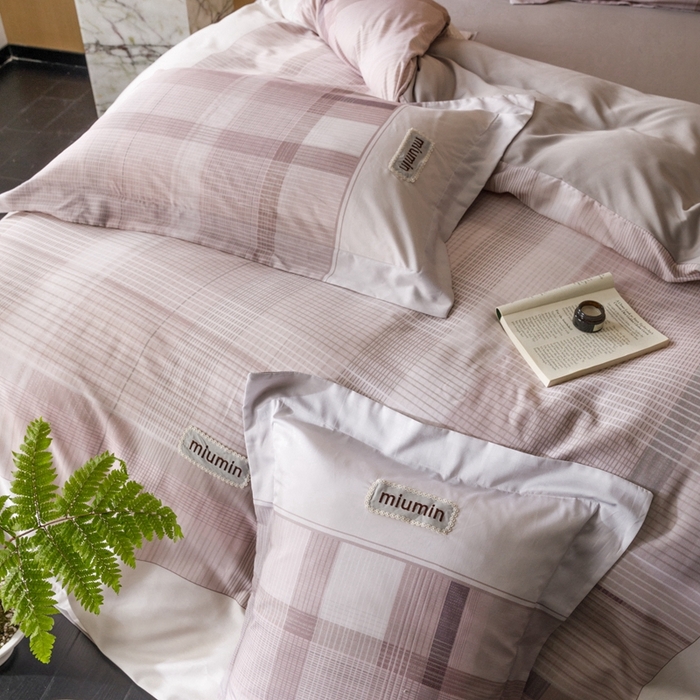 91家纺网 家纺一手货源 找家纺 金奇达2025新款【洛米奥】-轻氧水光天丝棉四件套（标准号全网控价（折后券后）不低于288元） 洛米奥-豆沙