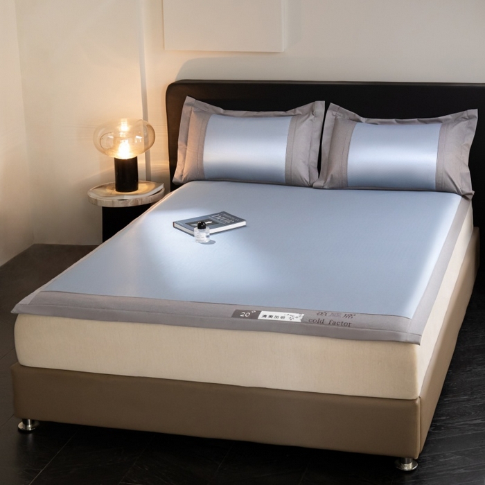 91家纺网 家纺一手货源 找家纺 孩子王家纺2025新款轻柔丝凉席冰丝席-凉感席系列 床席款-冰丝蓝