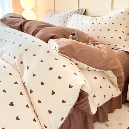 91家纺网 家纺一手货源 找家纺 一比一家纺 2025新款亲肤舒适印花AB版床盖款四件套 甜心