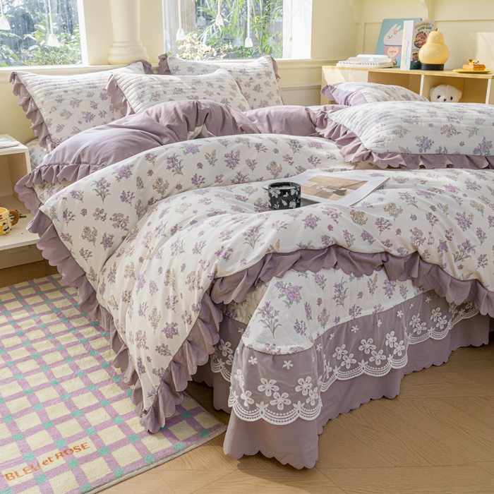 91家纺网 家纺一手货源 找家纺 珍爱家纺 2025新款A类针织棉双层纱夹棉床盖床裙花边单件三件四件套薰衣草