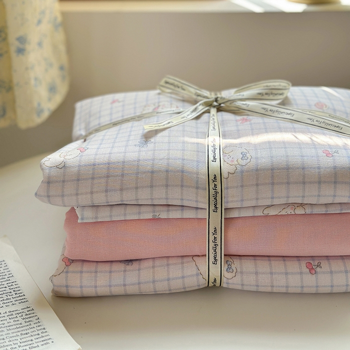 91家纺网 家纺一手货源 找家纺 2025新款全棉有氧双层纱四件套-卡通系列 甜宠修狗