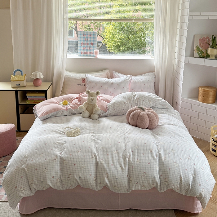 91家纺网 家纺一手货源 找家纺 2025新款全棉有氧双层纱四件套-卡通系列 甜宠修狗