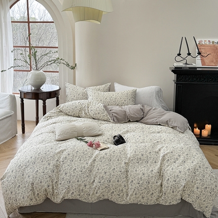 91家纺网 家纺一手货源 找家纺 2025新款全棉有氧双层纱四件套-碎花系列 秋月白