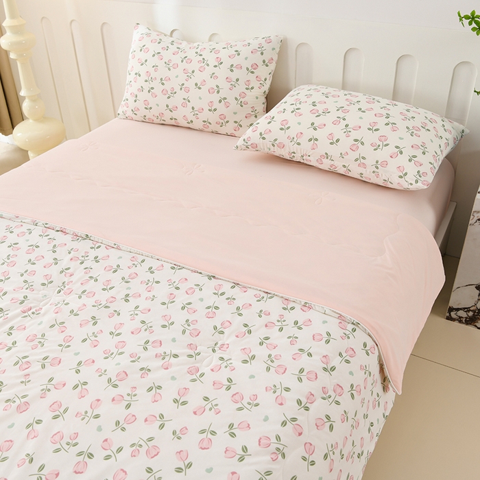 91家纺网 家纺一手货源 找家纺 圣楚 2025新款优雅凉感丝夏被 迷恋