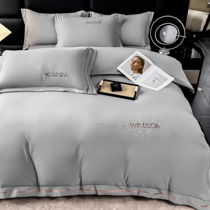 91家纺网 家纺一手货源 找家纺 曲之慕 2025新品四季款高端刺绣四件套简约可水洗轻奢纯色刺绣四件套 蒂尔高级灰