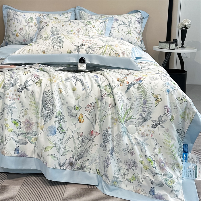 91家纺网 家纺一手货源 找家纺 笙意家纺 2025新款水洗冰丝数码印花拼角宽边夏被 七彩福蝶