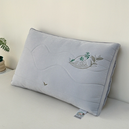 91家纺网 家纺一手货源 找家纺 橘夏家纺2025新款亲肤纯色茶韵枕枕头枕芯 灰色