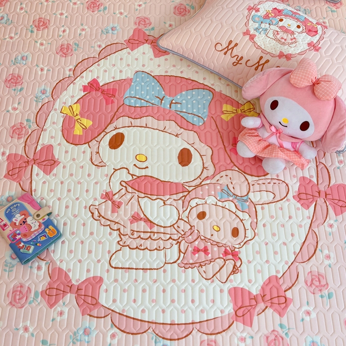 91家纺网 家纺一手货源 找家纺 金爱家 2025新款正版三丽鸥凉感乳胶凉席 花花美乐蒂