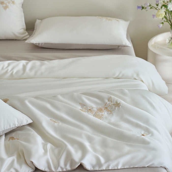 91家纺网 家纺一手货源 找家纺 千朵森 2025新款60s奥地利进口兰精天丝四件套-星慕 星慕-卡其金