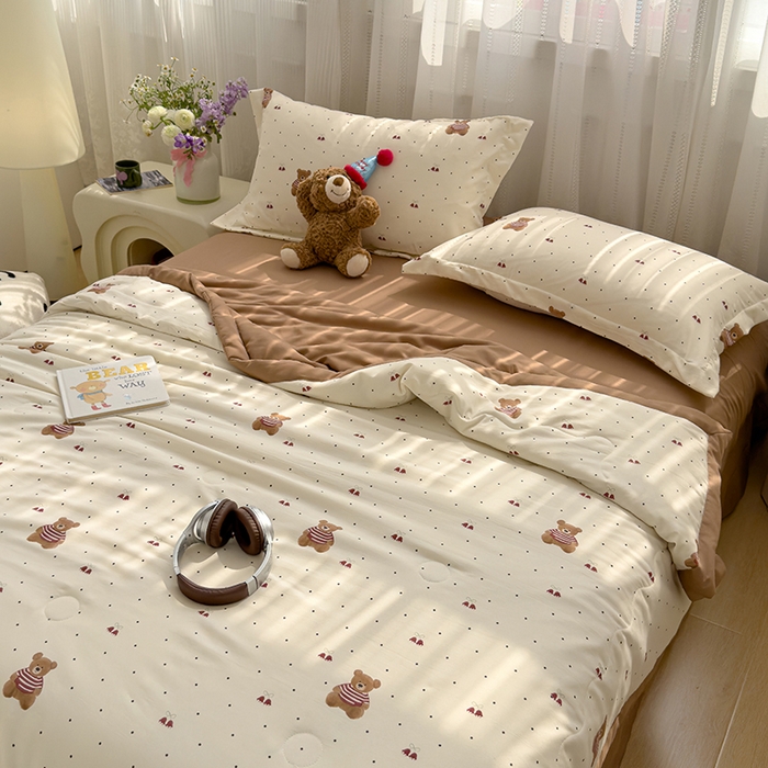 91家纺网 家纺一手货源 找家纺 芯恋家居 2025新款针织棉双层纱夏被夏被四件套 baby熊