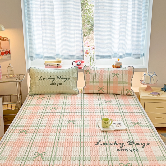 91家纺网 家纺一手货源 找家纺 川悦生活 2025新款大阪凉感丝凉席 杏仁奶芙