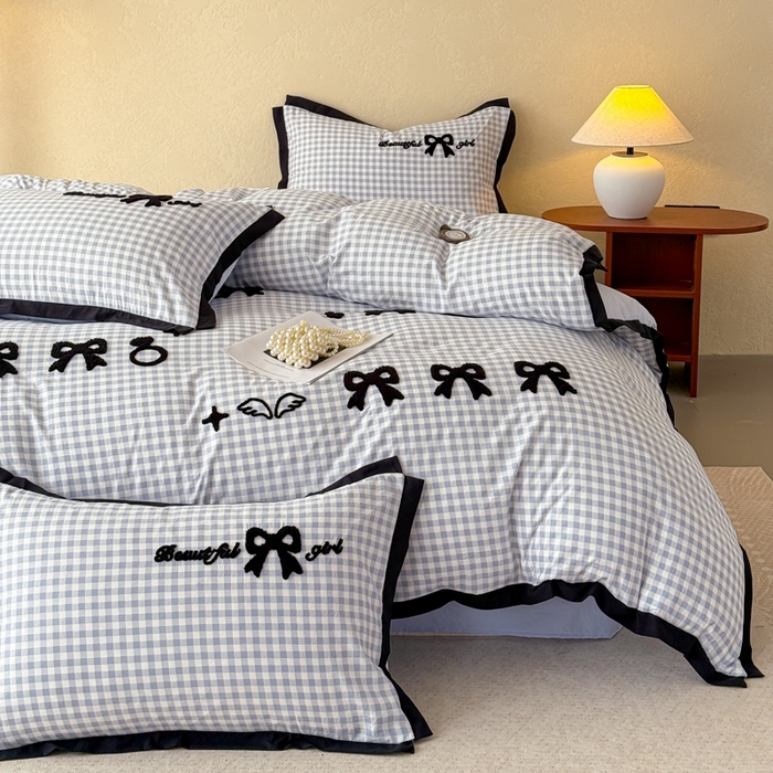 91家纺网 家纺一手货源 找家纺 米可2025新款水洗棉绣花花边款四件套 蝴蝶结-蓝