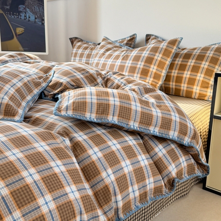 91家纺网 家纺一手货源 找家纺 （总）金丝鸟家纺 2025新款全棉双层纱贝壳边四件套格子系列