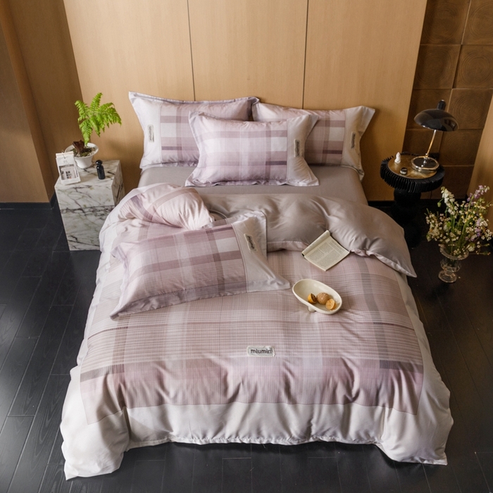 91家纺网 家纺一手货源 找家纺 金奇达2025新款【洛米奥】-轻氧水光天丝棉四件套（标准号全网控价（折后券后）不低于288元） 洛米奥-豆沙