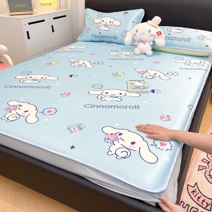 暮思家居 2025新款三丽鸥正版授权数码印花A类可机洗1200D冰丝凉席三件套床笠款系列 床笠款-甜品玉桂狗