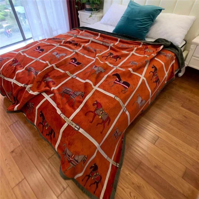 91家纺网 家纺一手货源 找家纺 卡奥2025AB版云貂绒毛毯直播爆款法莱绒休闲盖毯沙发毯午睡毯空调毯子 马车