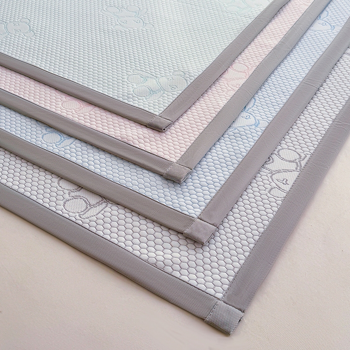 91家纺网 家纺一手货源 找家纺 2025新款冰豆豆凉席三件套夏季冷感冰丝席软席子条席款 组合图