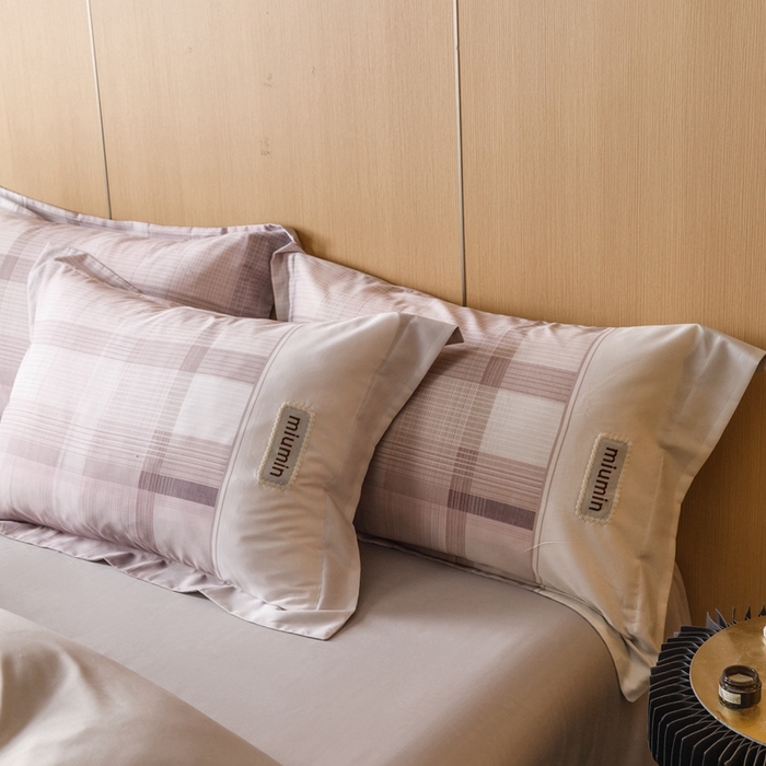 91家纺网 家纺一手货源 找家纺 金奇达2025新款【洛米奥】-轻氧水光天丝棉四件套（标准号全网控价（折后券后）不低于288元） 洛米奥-豆沙